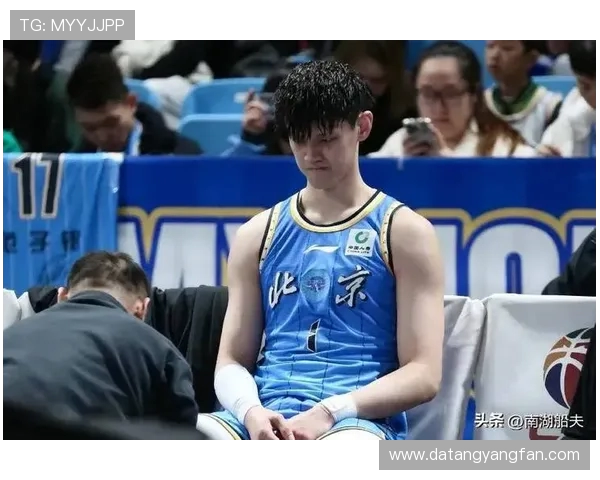 名记曝曾凡博签约篮网！中国新星官宣冲击 NBA，合同细节与伤病隐情全解析